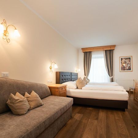 Luech Da Pcei Hotel San Cassiano  Buitenkant foto